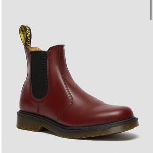 2976 Smooth Leather Chelsea Boot